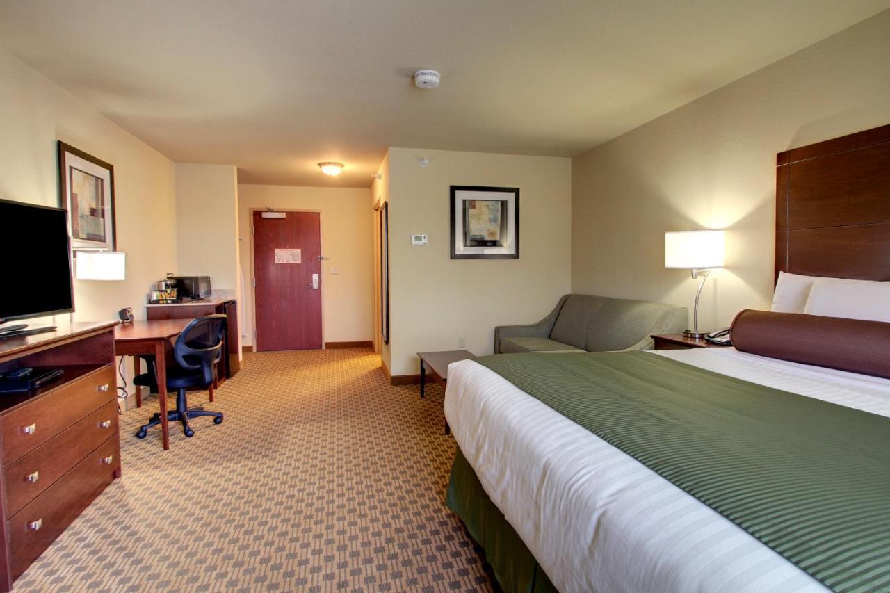 Stanton Inn And Suites Exterior photo