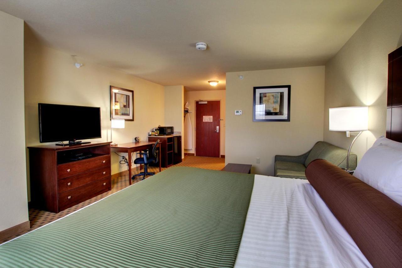 Stanton Inn And Suites Room photo